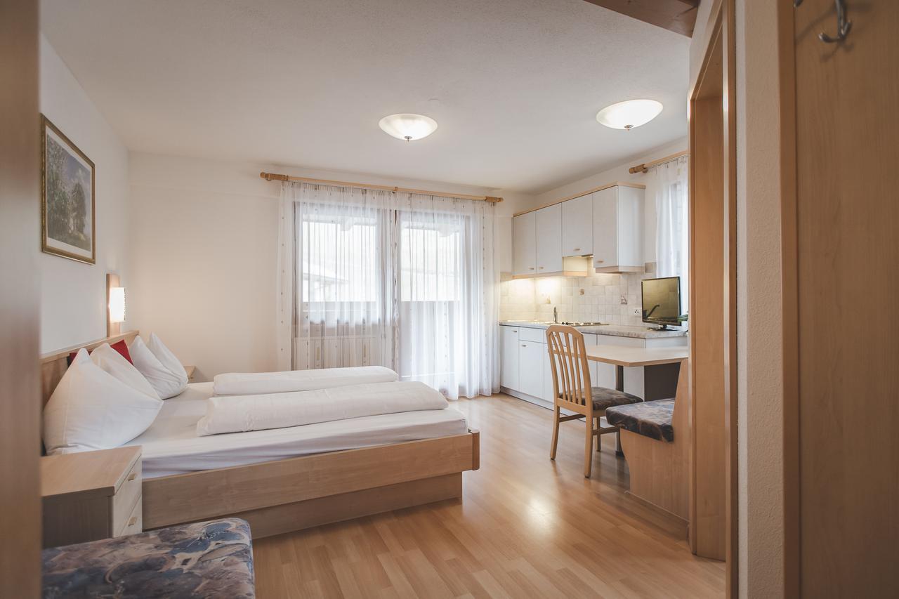 Apartment Garni Alpenresidence Cadipietra